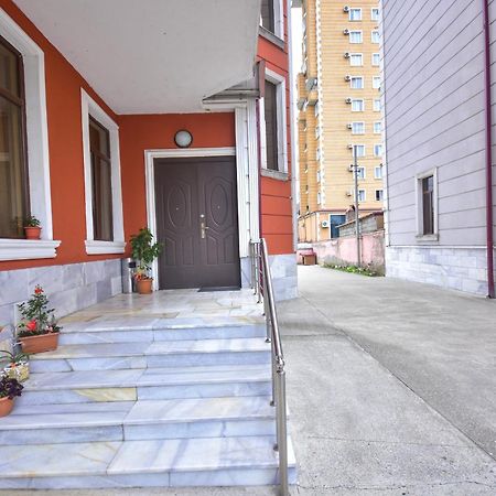 Family Apartments In 바투미 외부 사진