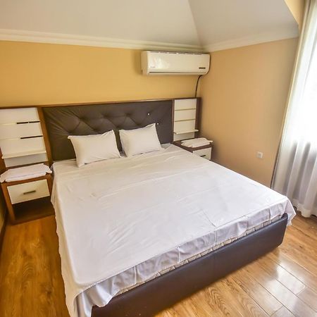 Family Apartments In 바투미 외부 사진