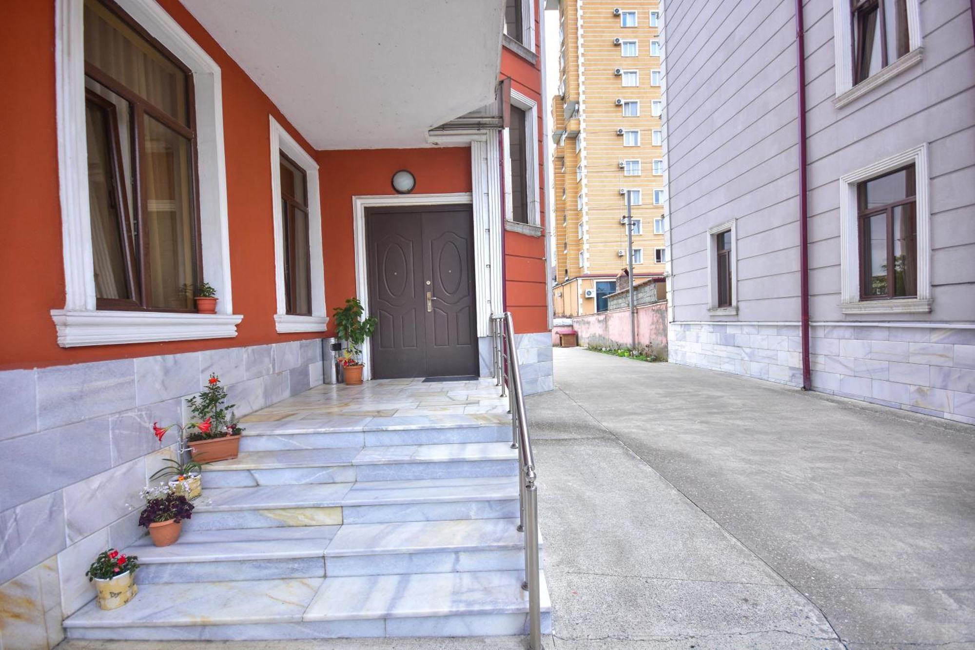 Family Apartments In 바투미 외부 사진