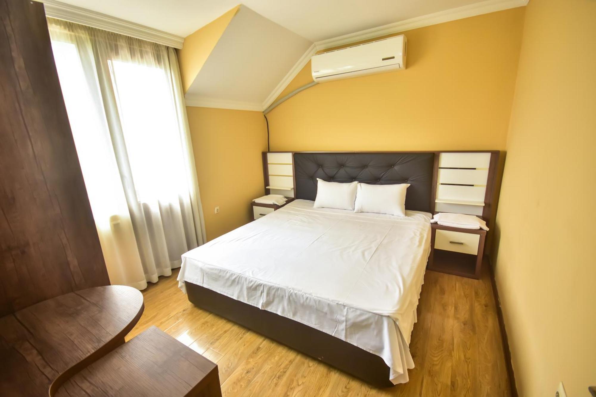 Family Apartments In 바투미 외부 사진