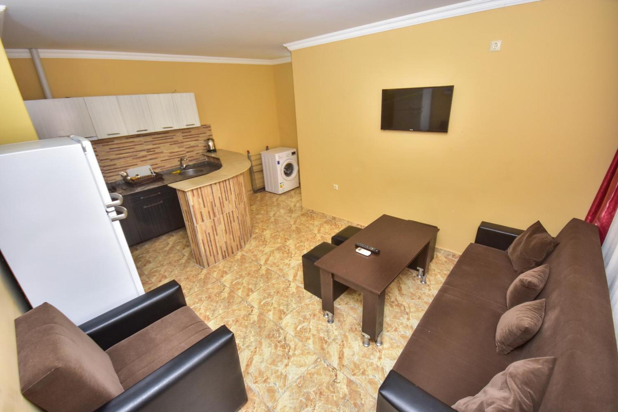 Family Apartments In 바투미 외부 사진